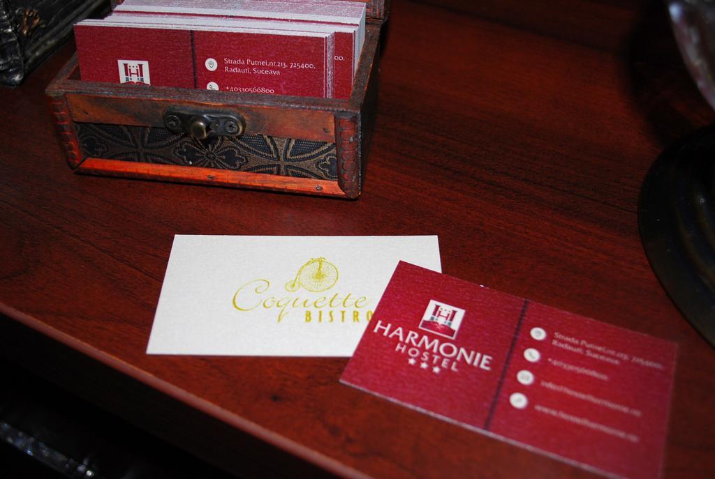 Harmonie Radauti Hostel Екстериор снимка